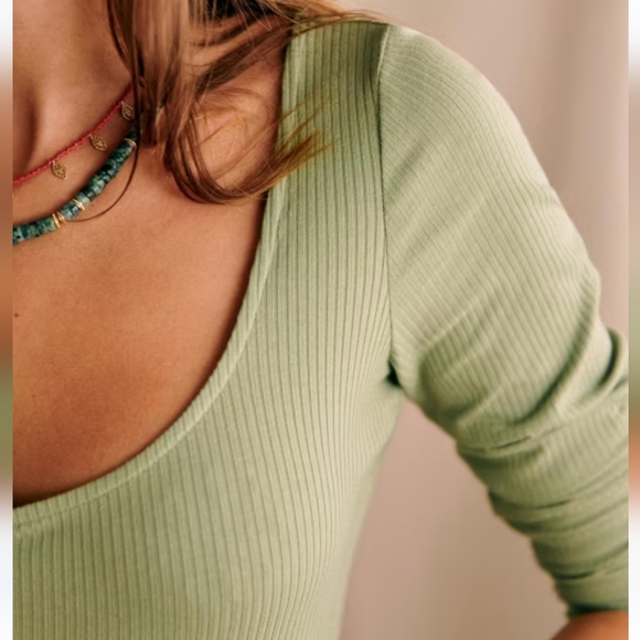 Sézane Kayla Bodysuit - Picture 4 of 11